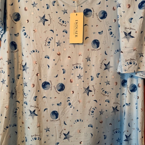 NWT Women’s Pajama Shorts Set V-Neck Short Sleeves Pockets XL - Picture 4 of 13